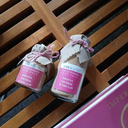 Terraglow Skin Whitening/Detanning Hibiscus + Oatmeal + Pink Clay Face pack